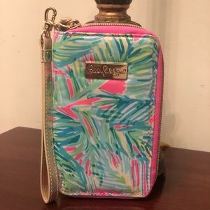 Lily Pulitzer Wristlet/phone case